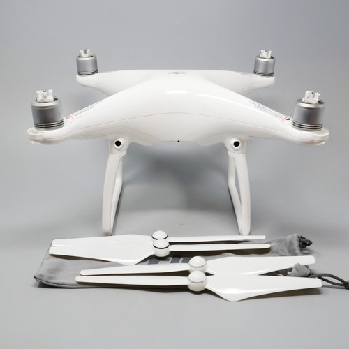 Dji phantom quadcopter drone - phantom, 4